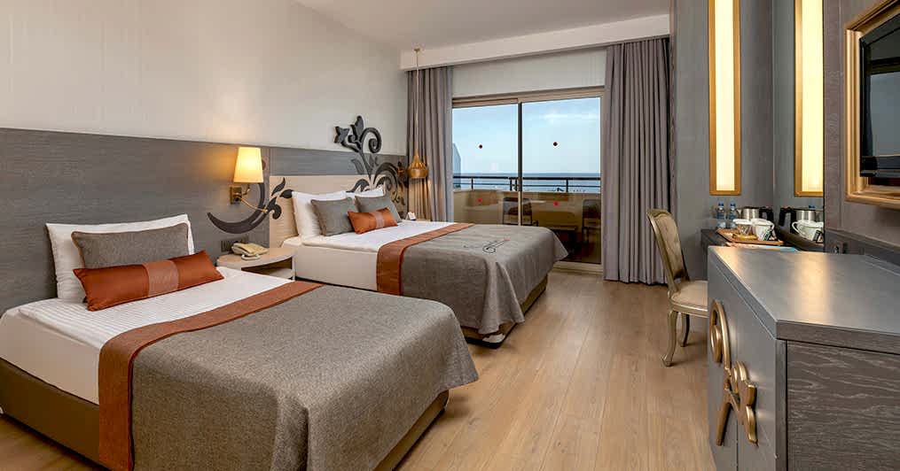 Standart Deniz Manzaralı Oda