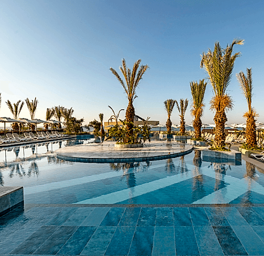 Бесконечный бассейн